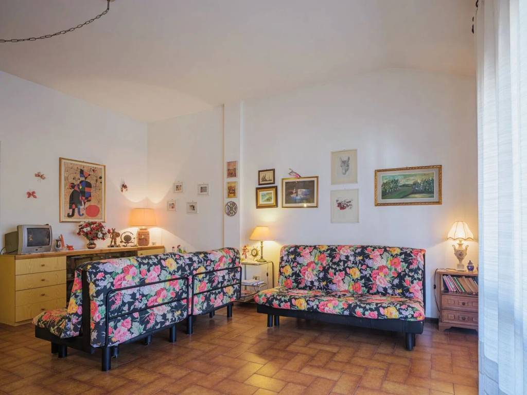 appartamento in vendita a Viareggio in zona Torre del Lago