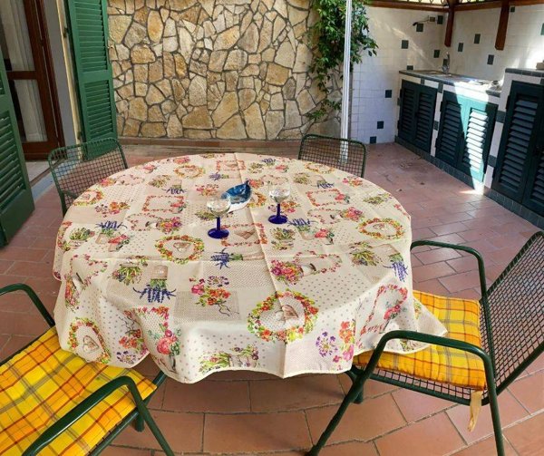 casa indipendente in vendita a Viareggio in zona Marco Polo