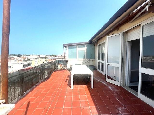 appartamento in vendita a Viareggio in zona Centro Storico