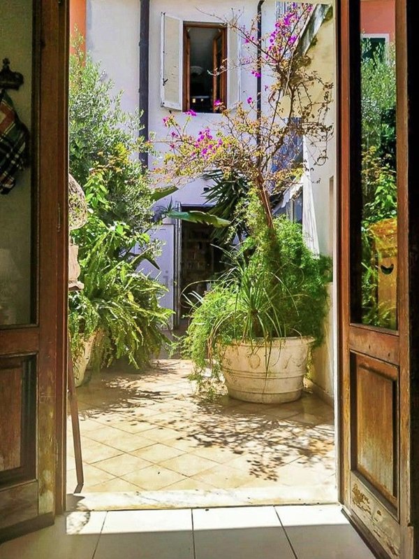 casa indipendente in vendita a Viareggio