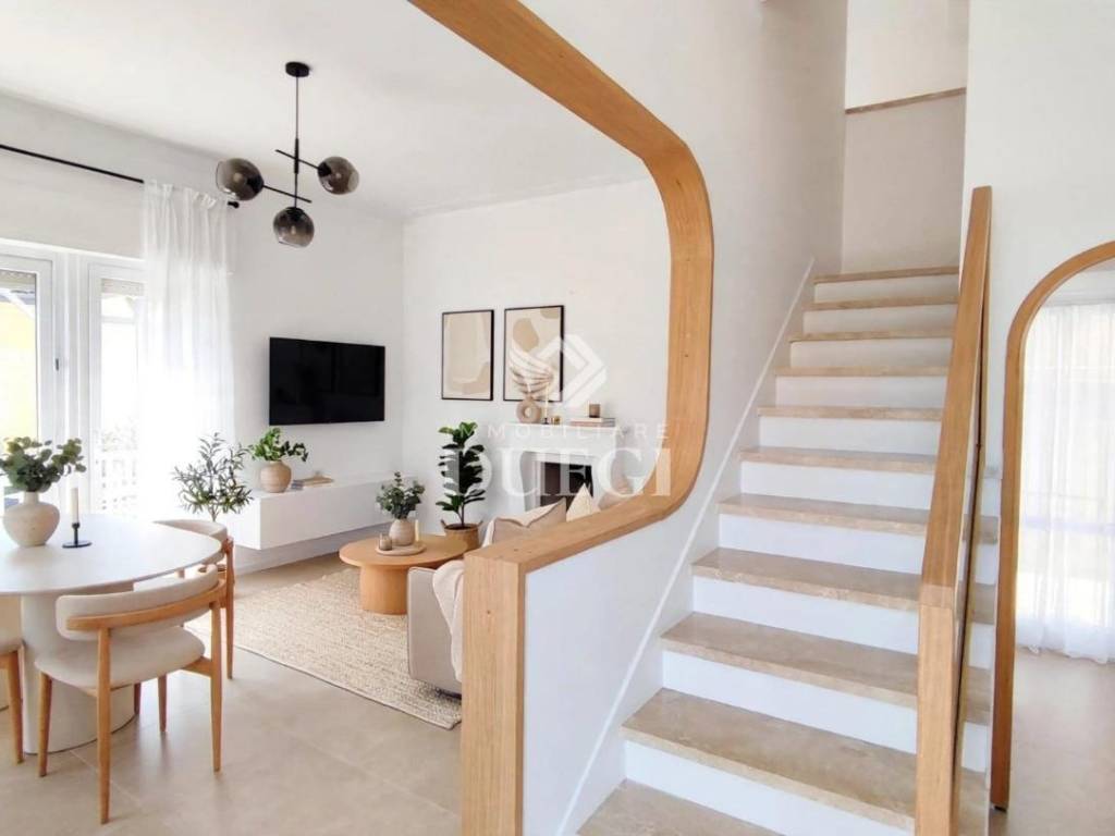 casa indipendente in vendita a Viareggio in zona Migliarina