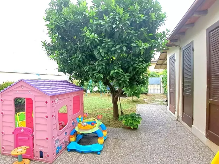 casa indipendente in vendita a Viareggio in zona Don Bosco