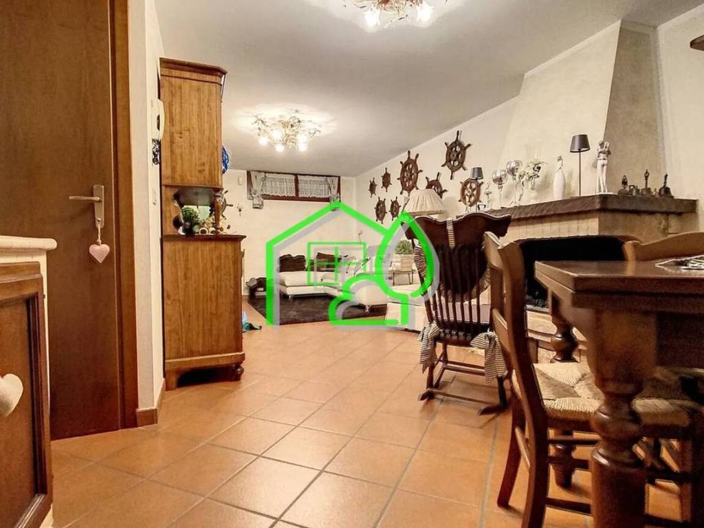 casa indipendente in vendita a Viareggio in zona Centro Storico