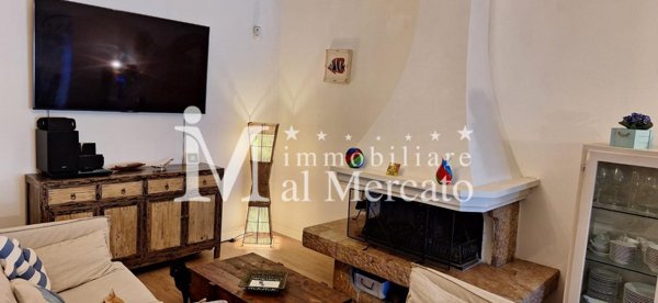 casa indipendente in vendita a Viareggio in zona Torre del Lago