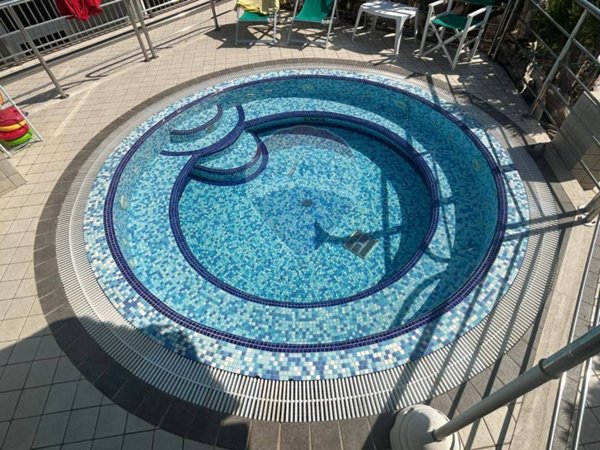 negozio in vendita a Viareggio