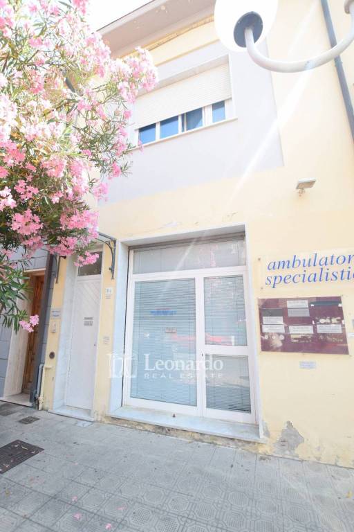 ufficio in vendita a Viareggio in zona Centro Storico