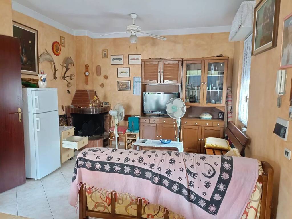 appartamento in vendita a Viareggio in zona Torre del Lago