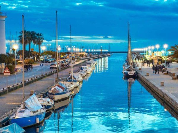 casa indipendente in vendita a Viareggio in zona Migliarina