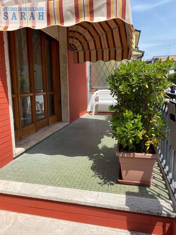 casa indipendente in vendita a Viareggio in zona Marco Polo
