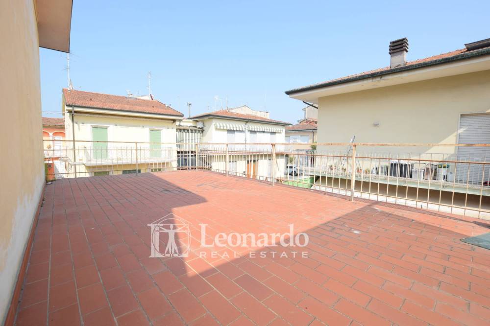 casa indipendente in vendita a Viareggio