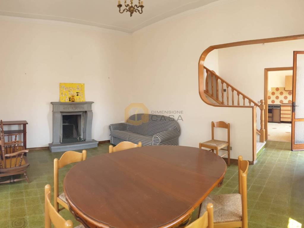 casa indipendente in vendita a Viareggio in zona Migliarina