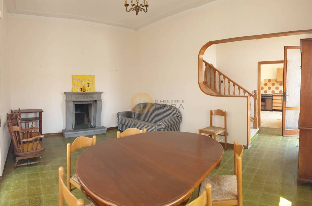 casa indipendente in vendita a Viareggio in zona Migliarina
