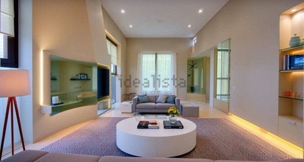 casa indipendente in vendita a Viareggio