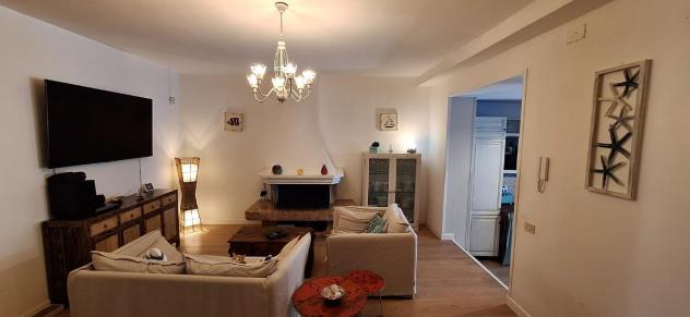 casa indipendente in vendita a Viareggio in zona Torre del Lago