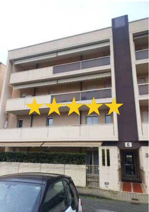 appartamento in vendita a Viareggio in zona Marco Polo