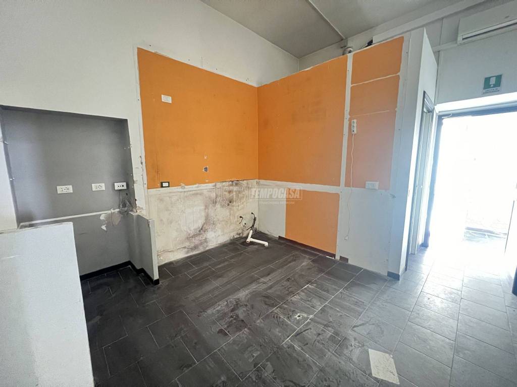 negozio in vendita a Viareggio