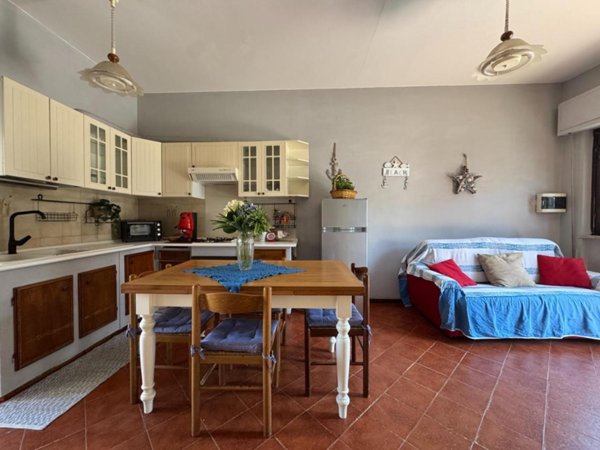 appartamento in vendita a Viareggio in zona Campo d'Aviazione