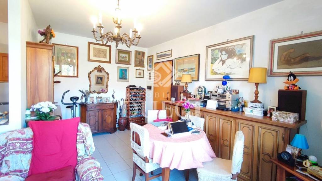 appartamento in vendita a Viareggio in zona Migliarina