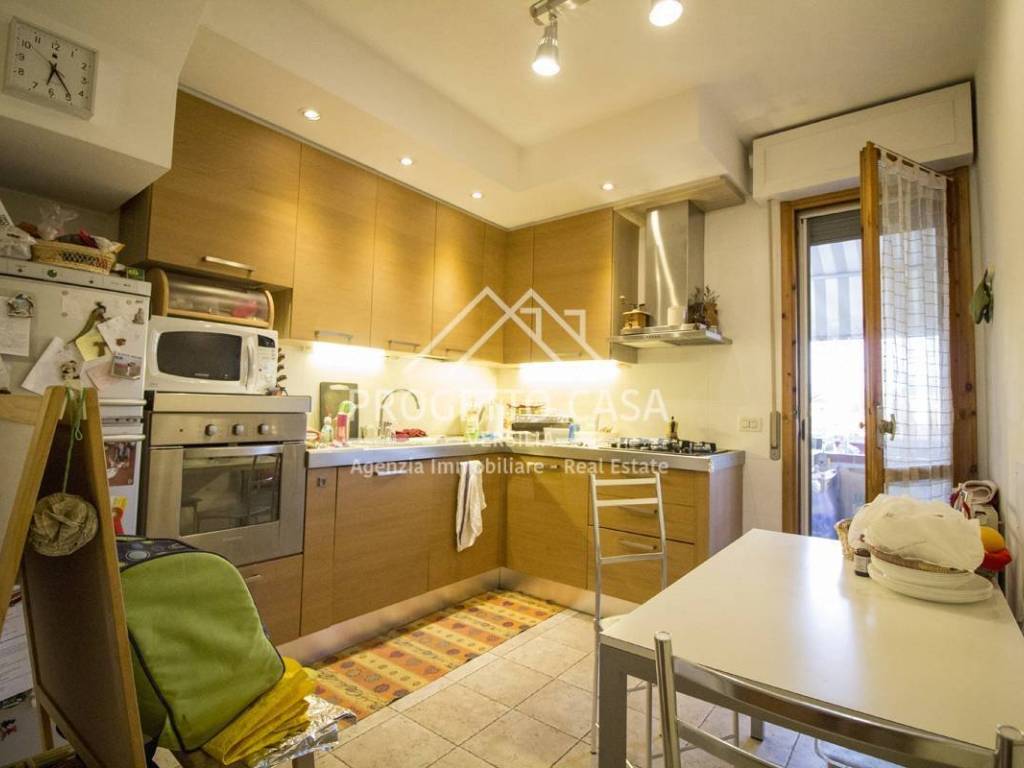 appartamento in vendita a Viareggio in zona Migliarina