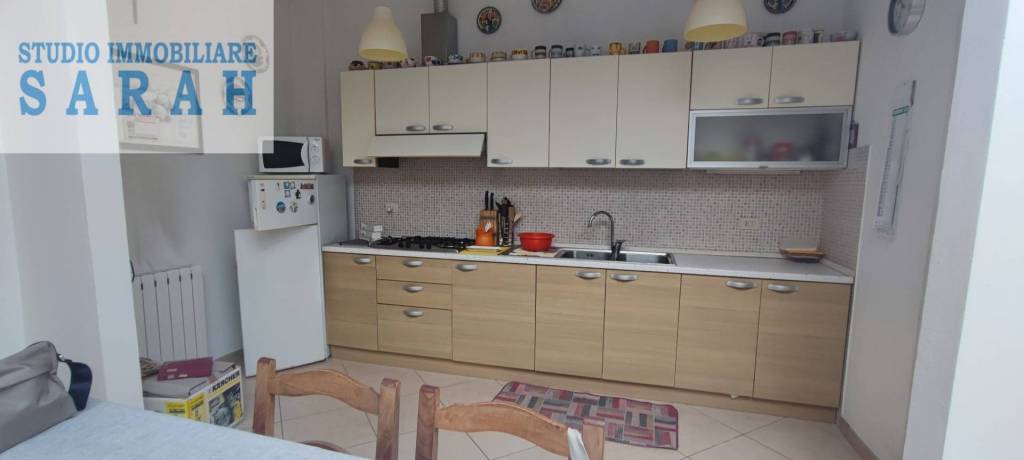 casa indipendente in vendita a Viareggio