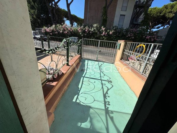 casa indipendente in vendita a Viareggio