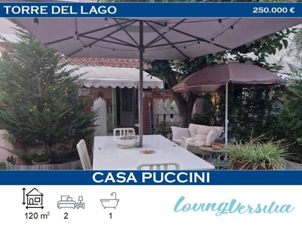 casa indipendente in vendita a Viareggio in zona Torre del Lago