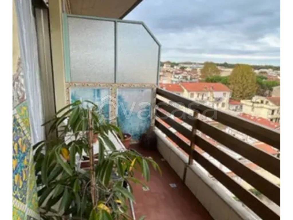appartamento in vendita a Viareggio in zona Torre del Lago