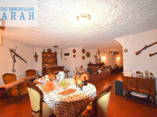 casa indipendente in vendita a Viareggio in zona Torre del Lago