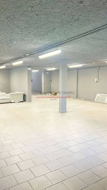 ufficio in vendita a Viareggio