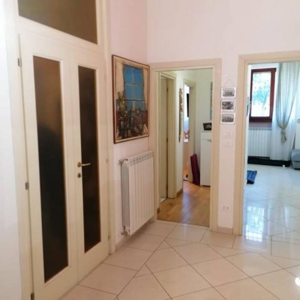 appartamento in vendita a Viareggio in zona Centro Storico