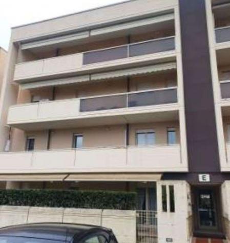 appartamento in vendita a Viareggio in zona Marco Polo