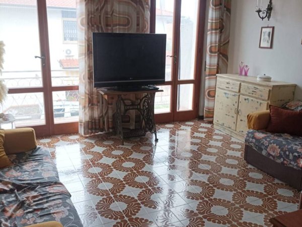 appartamento in vendita a Viareggio in zona Torre del Lago