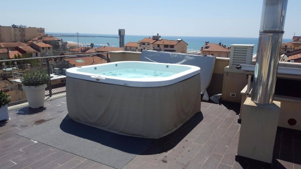 appartamento in vendita a Viareggio