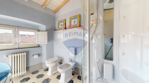 casa indipendente in vendita a Viareggio in zona Centro Storico