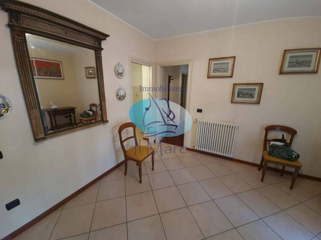 appartamento in vendita a Viareggio in zona Marco Polo