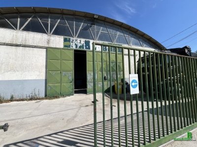 capannone in vendita a Viareggio