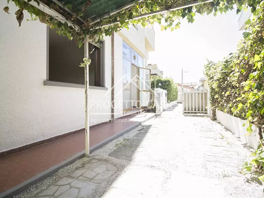 appartamento in vendita a Viareggio in zona Torre del Lago