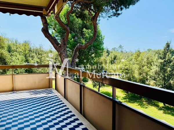 appartamento in vendita a Viareggio in zona Torre del Lago
