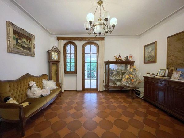 casa indipendente in vendita a Viareggio in zona Torre del Lago