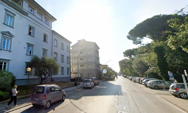ufficio in vendita a Viareggio