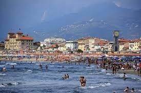 appartamento in vendita a Viareggio in zona Migliarina