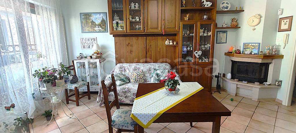 casa indipendente in vendita a Viareggio
