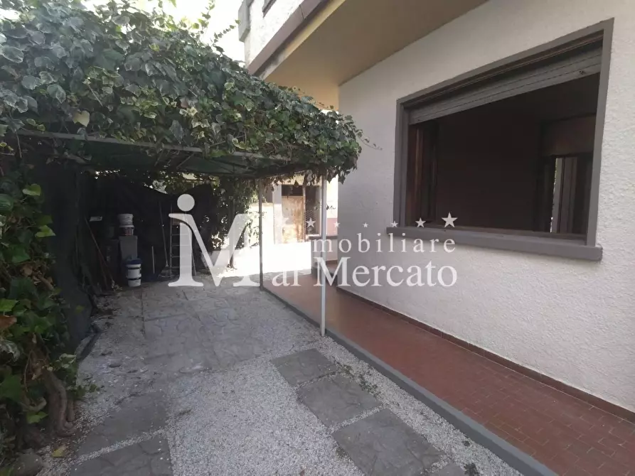 appartamento in vendita a Viareggio in zona Torre del Lago