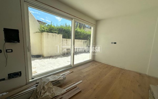 casa indipendente in vendita a Viareggio