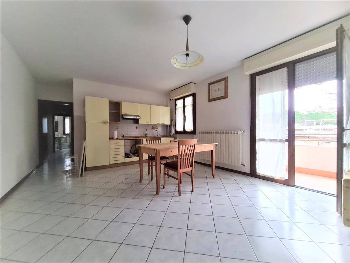 appartamento in vendita a Viareggio