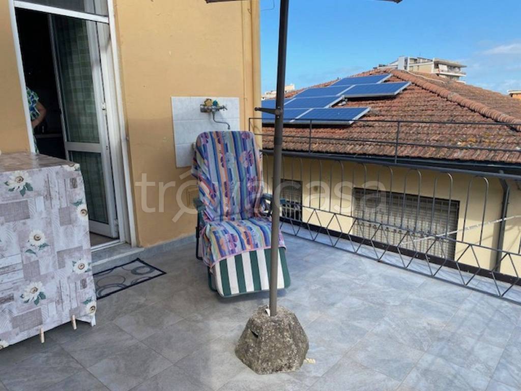 appartamento in vendita a Viareggio in zona Migliarina