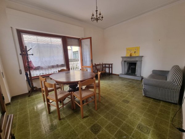 casa indipendente in vendita a Viareggio in zona Migliarina