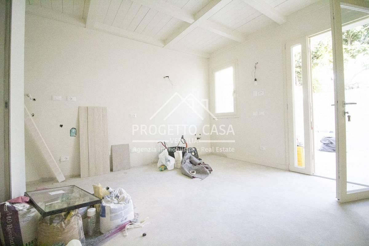 casa indipendente in vendita a Viareggio in zona Marco Polo