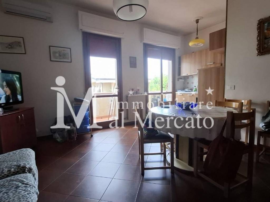 appartamento in vendita a Viareggio in zona Torre del Lago