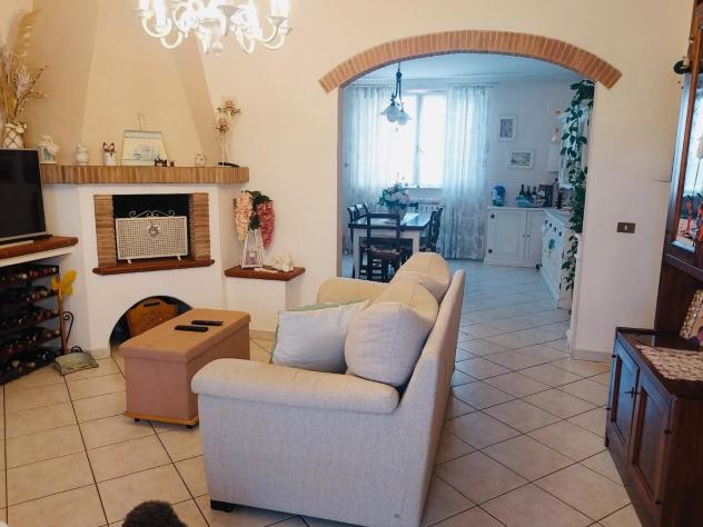 appartamento in vendita a Viareggio in zona Torre del Lago